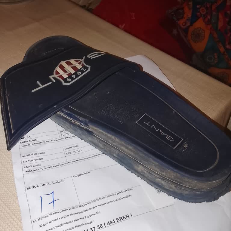 Kısa Sürede Yırtılan Terlik Ve Kullanıcı Hatası İddiası