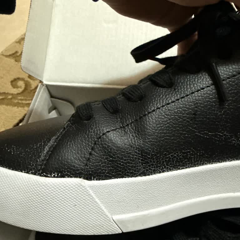 Boyner Ankamall'dan Alınan Tommy Hilfiger Ayakkabının Boyası Beyaz Çıktı, İade Ve Değişim Reddedildi