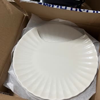 Kırık Gelen Yemek Takımının Hemen Yeniden Gönderilmesi Gerekiyor