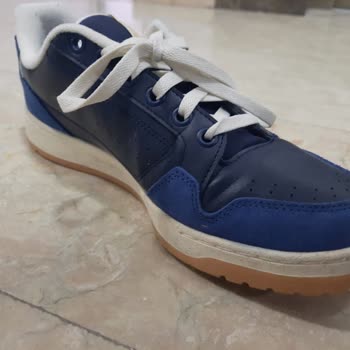 Adidas Ayakkabısının Sağ Topuk Sertliği Nedeniyle Yürüme Ağrısı Ve Değişim Talebi