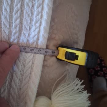 İlan Edilen Ölçülerle Uyuşmayan Koltuk Örtüsü Ve Aşırı Kargo Ücretine İtiraz