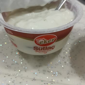 Eker Sütlaçta Plastik Kokusu Ve Bozulmuş Tat: Gıda Güvenliği Endişesi