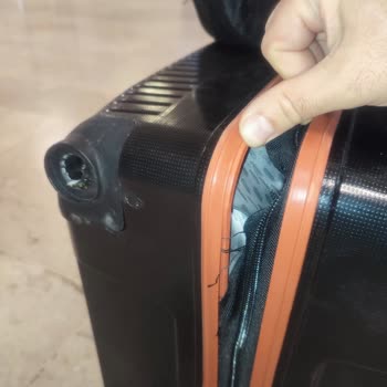 Sunexpress Uçuşunda Yeni Valizim Hasar Gördü Ve Çözüm Bekliyorum