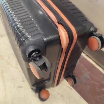 Sunexpress Uçuşunda Yeni Valizim Hasar Gördü Ve Çözüm Bekliyorum