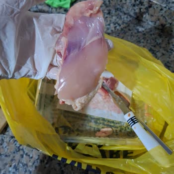 Muratçeşme Şok Şubesinde Bozulmuş Tavuk Ürünü Sağlık Tehlikesi