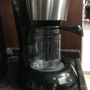 Philips Kahve Makinesi Cam Sürahisi Beklenmedik Şekilde Delindi, Dayanıklılık Ve Maliyet Sorunu