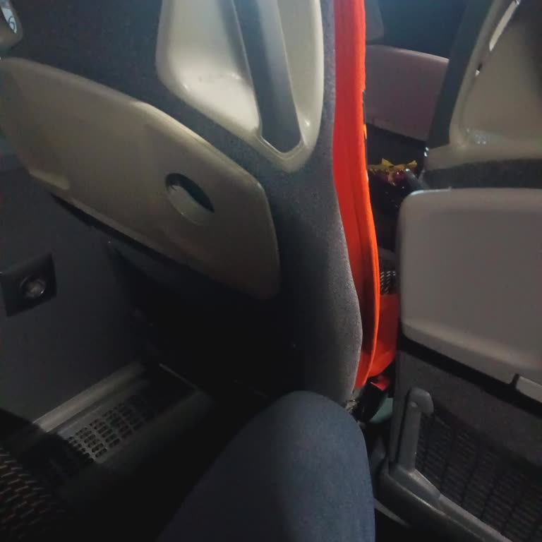 Tekli Koltuklar İkiliye Dönüştürüldü, Güvenim Sarsıldı