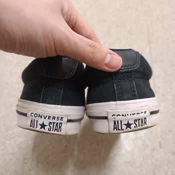 Converse Ayakkabısındaki Renk Solması Ve Yırtılmalara Garanti Reddi