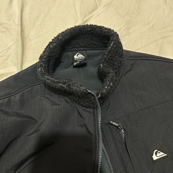 Quiksilver Erkek Polar Ürünün Hızlı Yıpranması Ve Tiftik Dökülmesi