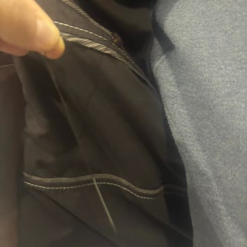 Göğsüme Batan İğne Nedeniyle Derimod Montunda Güven Kaybı Ve İade Talebi