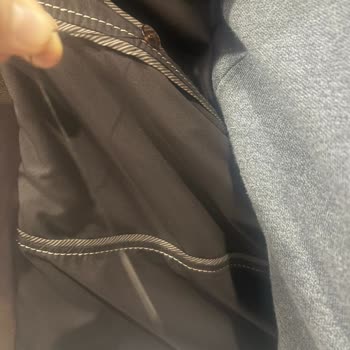 Göğsüme Batan İğne Nedeniyle Derimod Montunda Güven Kaybı Ve İade Talebi