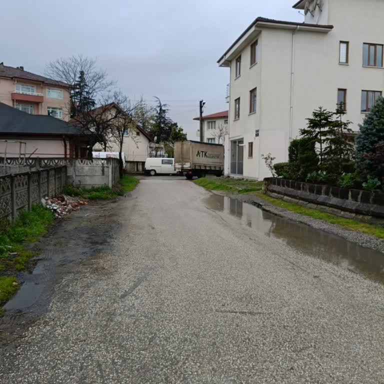 ATK Lojistik'a Ait Transit Kasa Bir Araçla Ciddi Bir Kaza Tehlikesi Yaşadım