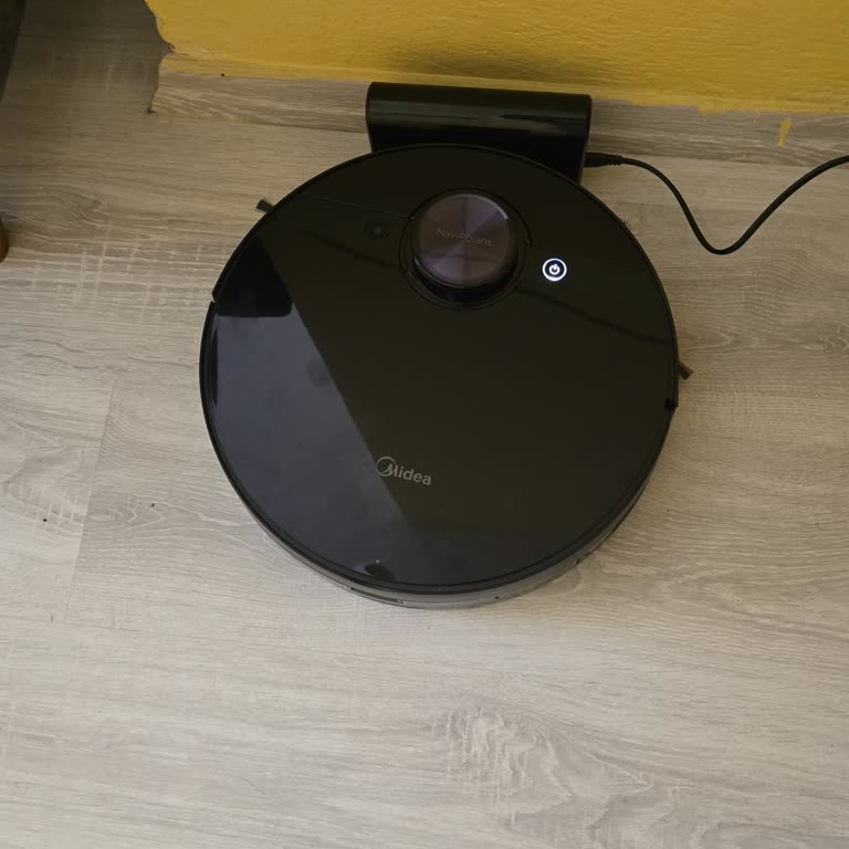 Midea M7 Robot Süpürge Şarjda Kapanıyor Ücretsiz Onarım Ve Değişim Talebi
