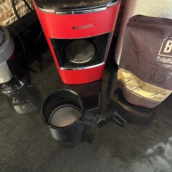 Arçelik Telve Kahve Makinesinde Cezve Sapı Kırıldı, Garanti Desteği Reddedildi