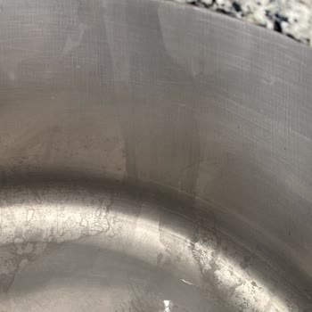 Porçöz Kireç Çözücü Evye Yüzeyine Kalıcı Zarar Verdi