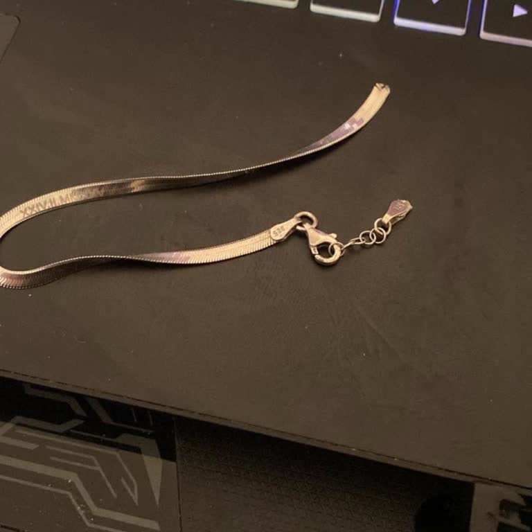 Heybej Mağazasında Çift Bileklik Sürekli Kırılıyor, Kargo Ücretleri Garanti Kapsamına Uymuyor