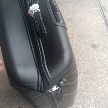 Bavulumun Kırılması Ve Sorumluluk Reddi Mağduriyetimi Derinleştirdi