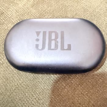 Şarj Girişinde Yanma Ve Cevapsızlık Nedeniyle JBL Ücret İadesi Talebi