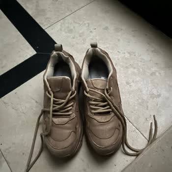 Ayakkabının Tabanı Üç Gün İçinde Ayrıldı Üretim Hatası Şikayeti