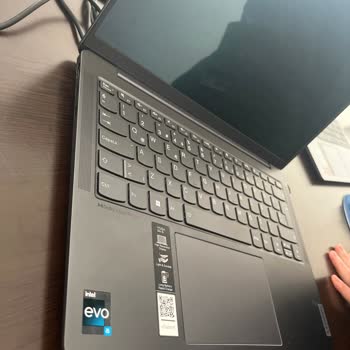 Lenovo Yoga Slim 6 Şarjsız Açılmıyor, Tekrarlanan Batarya Arızası Ve Değişim İsteği