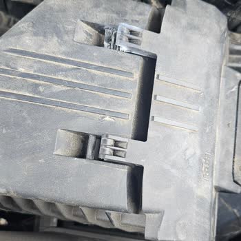Full Paket Ekspertizde Görülmeyen Motor Hava Filtre Kapağı Kırığı Ve Sorumluluk Reddi
