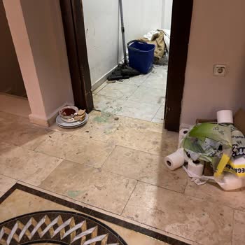 Elitium Otelinde Temizlik Sorunları Ve Kapora İadesi Talebi