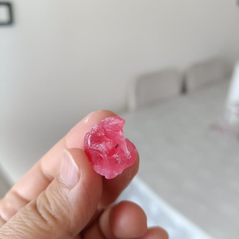 BİM Lokumunda Siyah Parçacıklar Ve Gül Aroması Eksikliği