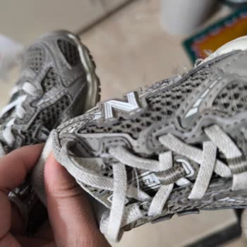New Balance Çocuk Ayakkabısında Kısa Sürede İplik Sökülmesi Ve Değişim Talebi