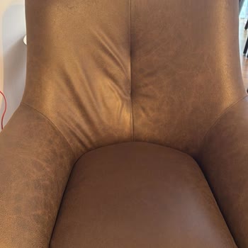 Dudullu Engince Mağazasında Defolu Berjer Ve Eksik Sehpa Parçası Nedeniyle Uzayan Teslimat