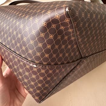 Kısa Sürede Beyazlayan Çanta Ayıplı Olarak Değerlendirilmeli