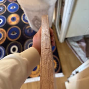 Coşar Group’ten Kaynak Çapakları Temizlenmemiş Ve Eksik Parçalı Yemek Masası, Satıcı Cevapsız