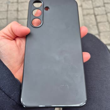 Kılıf Bir Ay İçinde Deforme Oldu, Mağaza Çözüm Sunmadı