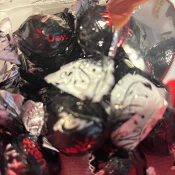 Şölen Vital Çikolata Paketi Sütlü İddiasına Rağmen Bitter Çikolata İçeriyor