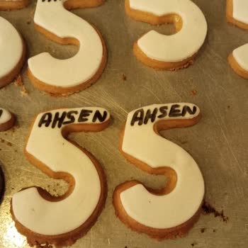 Doğum Günü Pastası Ve Cupcake’lerde Görsel Kalite Ve Çözüm Eksikliği