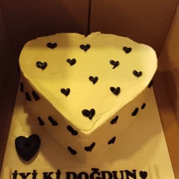 Doğum Günü Pastası Ve Cupcake’lerde Görsel Kalite Ve Çözüm Eksikliği