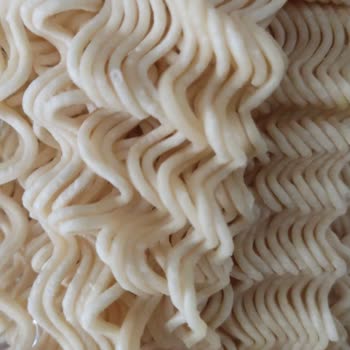 Gimsapark Eryaman'da Satılan Knorr Noodle Ürününde Küf Sorunu Ve Sağlık Riski