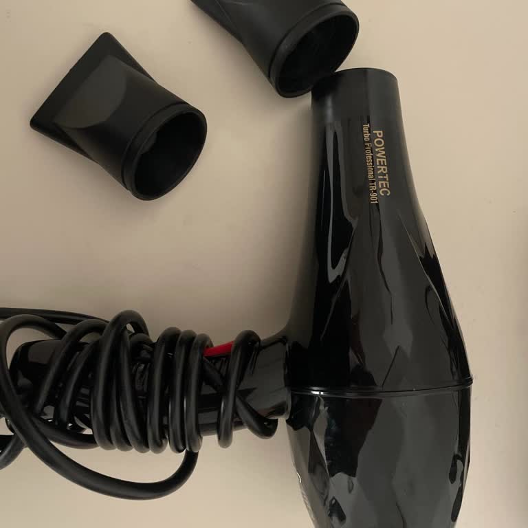 Kafası Düşen Powertec Fön Makinesi, Trendyol Ve Yetkili Servis Tarafından Çözülmedi