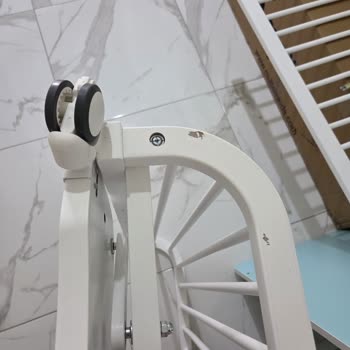 Beşikte Boya Silinmeleri Ve Değişim Talebi İçin Cevapsız Müşteri Hizmetleri