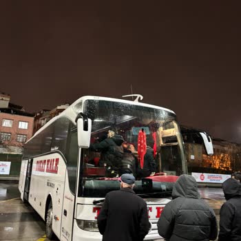 Gecikmeli Ve Arızalı Otobüs, Ekstra Ücret Ve Sigara Kokusu