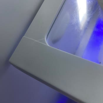 Beko Buzdolabının Kapak Plastiklerinin Kendi Kendine Kırılması Ve Ücretsiz Parça Değişimi Talebi