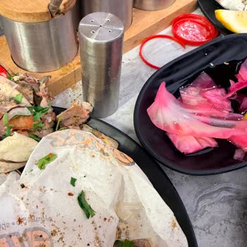 İzmir Zane Şubesinde Çorba İçinde Kıl: Hijyen Endişesi Ve Yetersiz İletişim