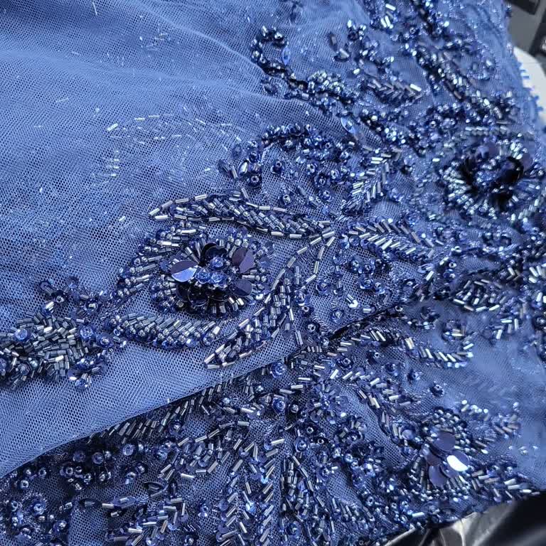 Bursa Kumaş Dünyası'ndan Astarı Olmayan Taşlı Kumaş Ve İade Talebi