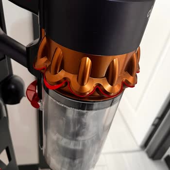 Dyson Gen5 Detect Kırmızı Kauçuk Parça Tekrar Deforme, Garanti Dışı Tutulması