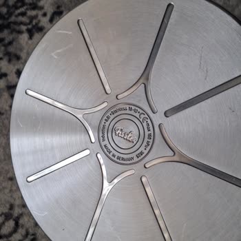 İlk Kullanımda Lekeli, Tamir Sonrası Çizikli Tencere Ve Cevapsız Satıcı