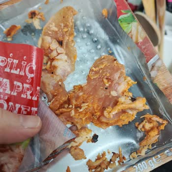 BİM'de Çiğ Döner Satışı: Gıda Zehirlenmesi Riski