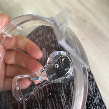 Kırılan Kapak Nedeniyle 3-in-1 Mutfak Robotu Kullanılamıyor Ve Değişim Bekleniyor