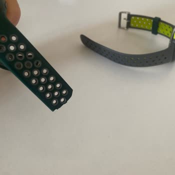 Reebok Saatlerde Kordon Yırtılma Problemi Garantileri Biten Müşteriyi Sarsıyor