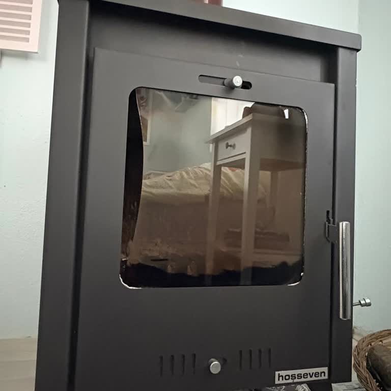 Isıya Dayanıklı Camı Kendiliğinden Çatlayan Soba Ücretsiz Değişim Talebi