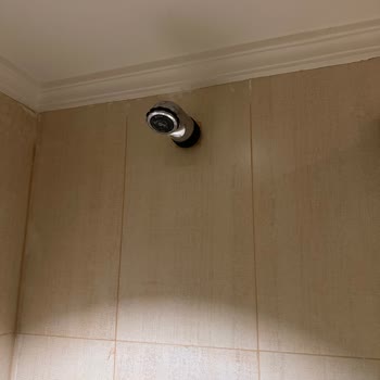 Hisar Turizm Söz Verilen 4-5 Yıldız Otel Yerine 1 Yıldızda Kirli Konaklama