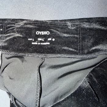 Yoğun Boya Veren Kadife Taytta Sağlık Ve Kıyafet Hasarı